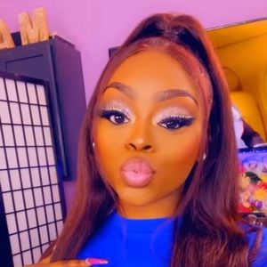 Meet your Posher, Kateria